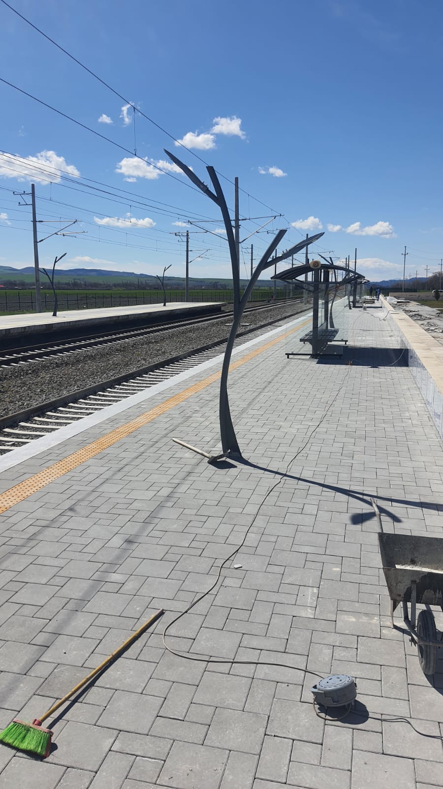 ADY Biləcəri stansiyasının sərnişin platforması