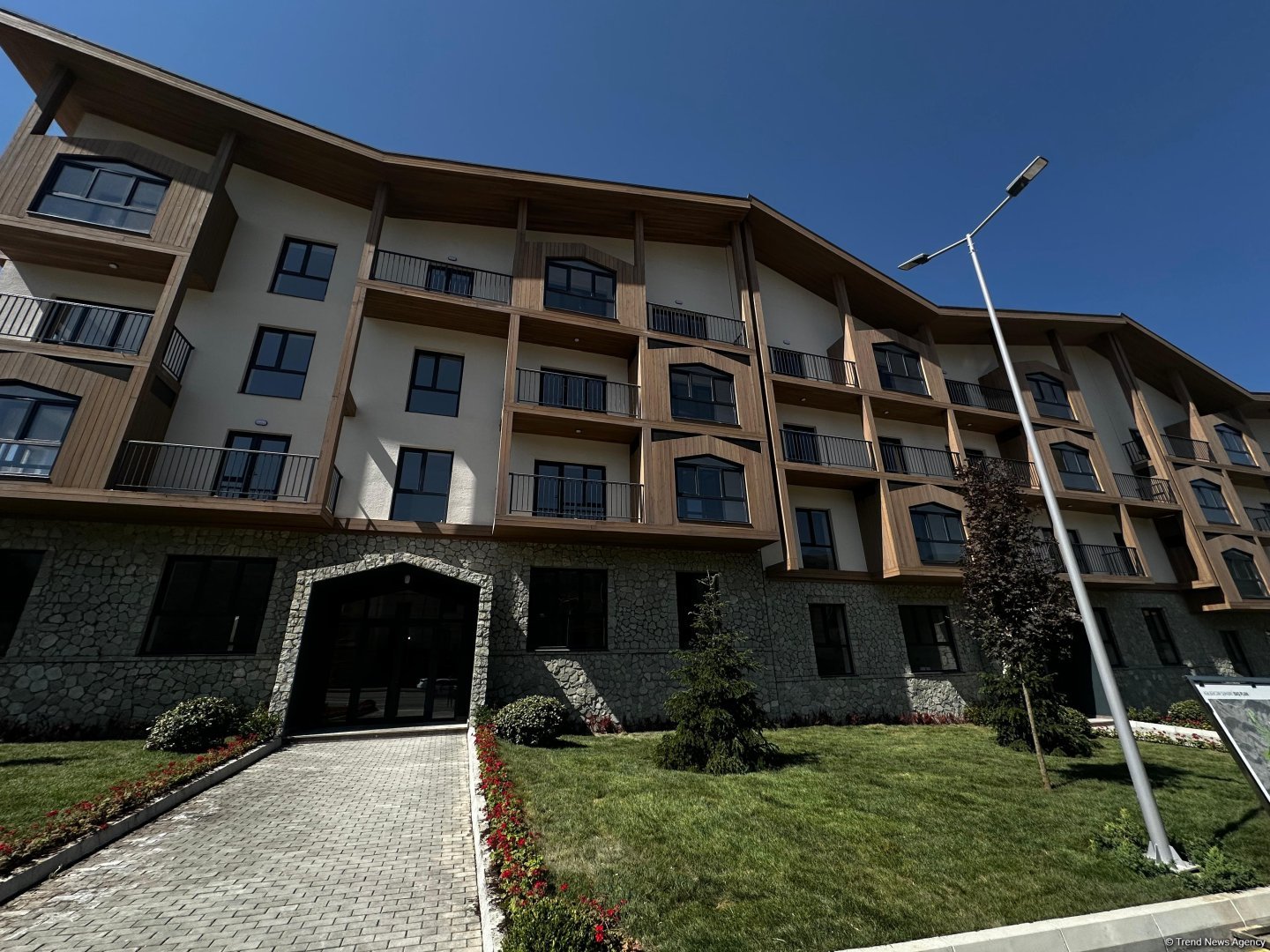 Kəlbəcər şəhərində birinci yaşayış kompleksi